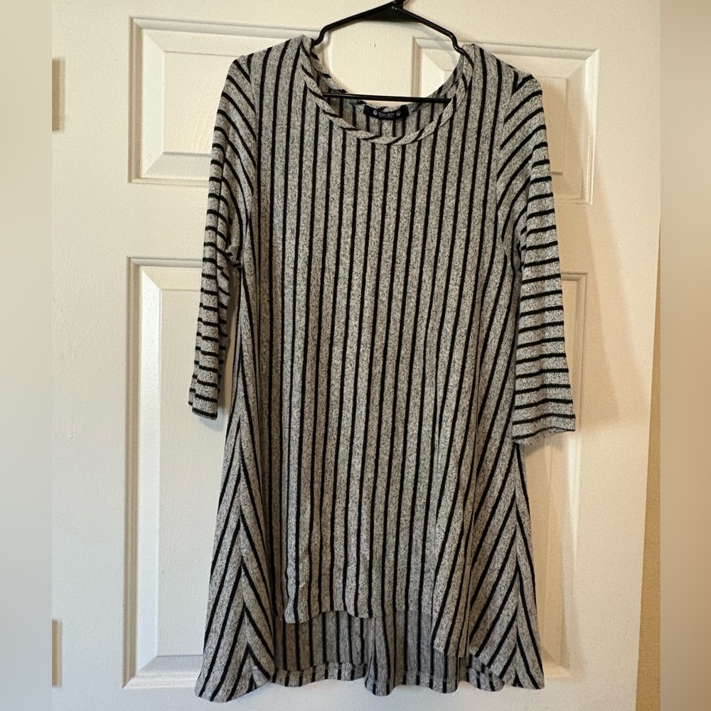 “COIN1804” Los Angeles Striped Black and Gray Women's Top